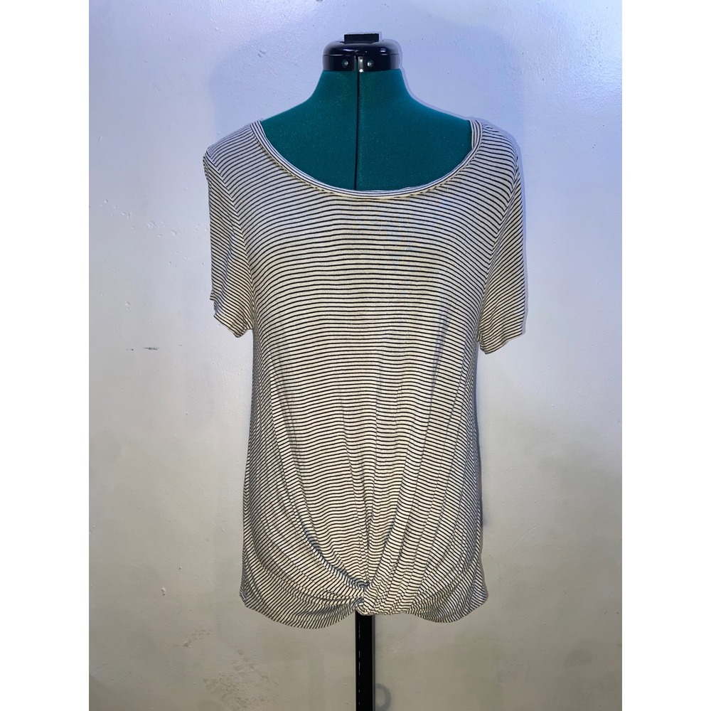Mossimo Supply Co B&W Stripe Twist Front Top Classic Minimalist Parisian Capsule
